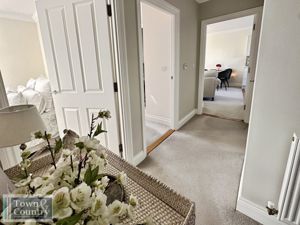 KEATS CRESCENT- click for photo gallery